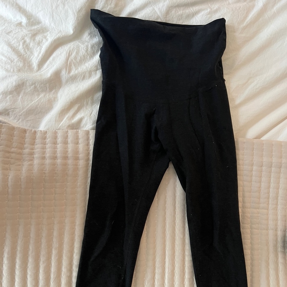 Beyond Yoga Maternity Crop Leggings